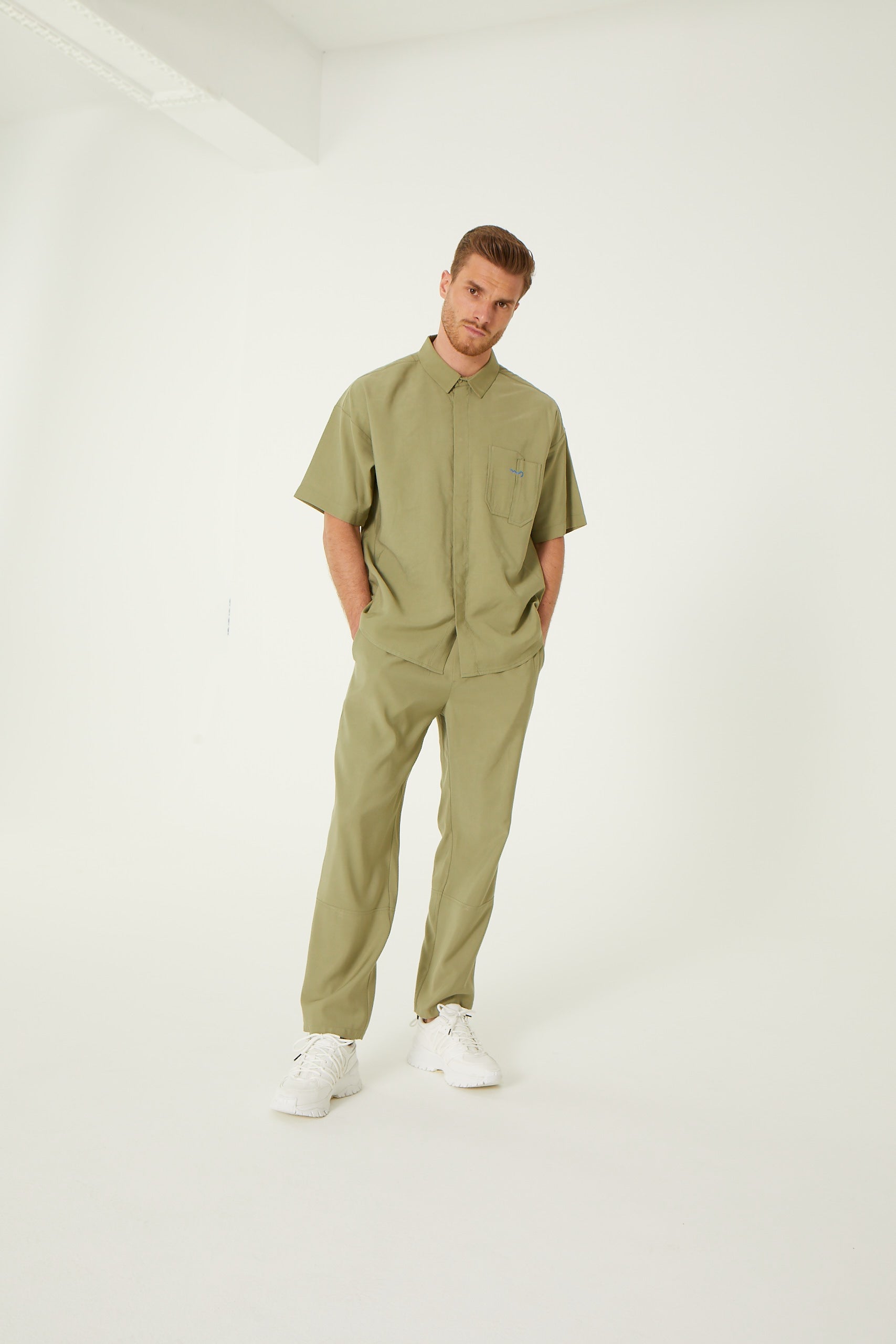 Erkek Medikal Gömlek Heart Beat