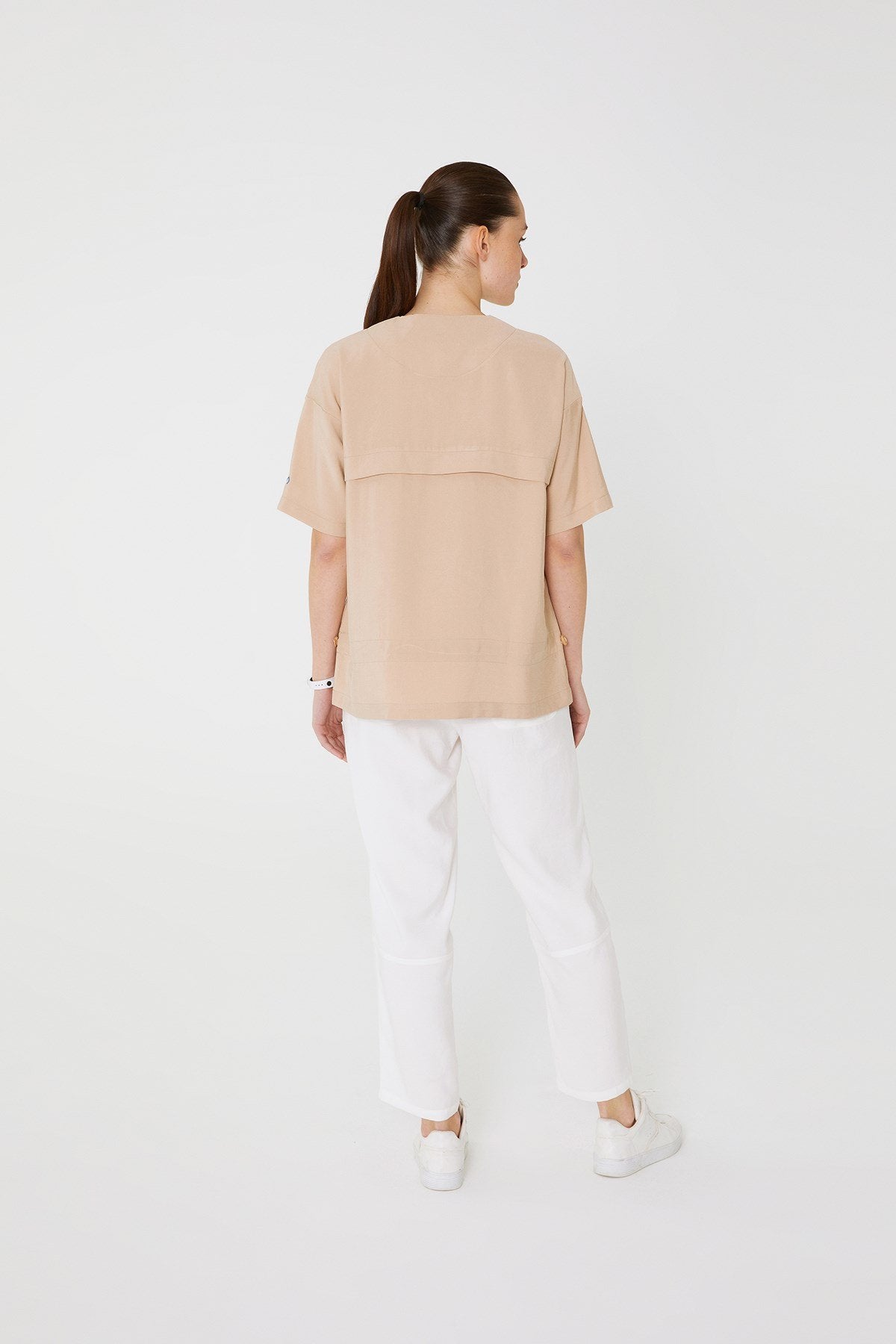 Kadın Scrubs Patlı Üst Ivory