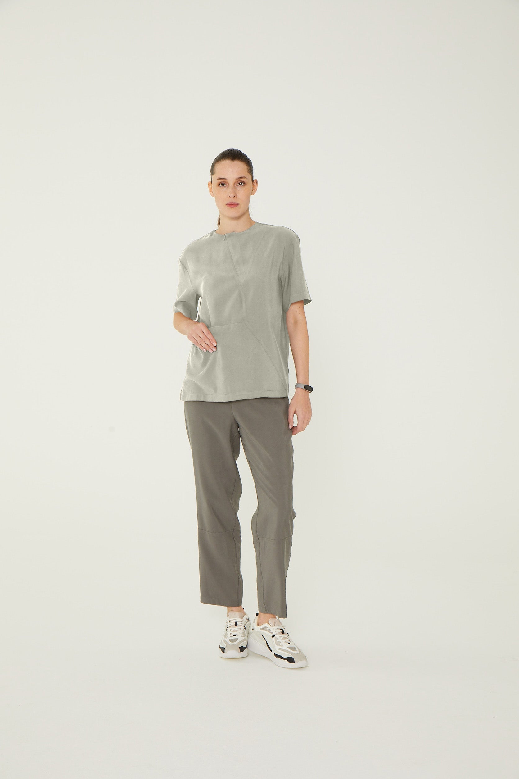 Kadın Asimetrik Yaka Üst Naive